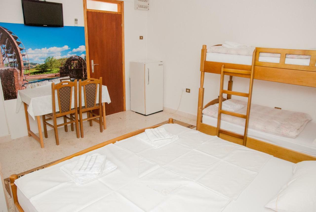 Apartment Slobo トレビニエ エクステリア 写真